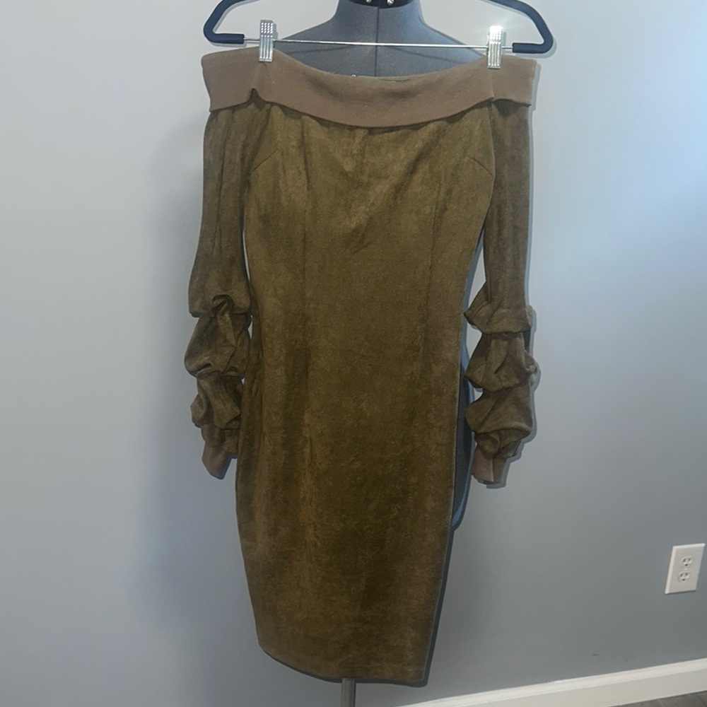 **LIKE NEW** AMMO OFF SHOULDER DRESS